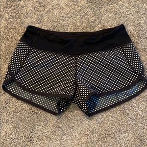 Lululemon black and white dot shorts